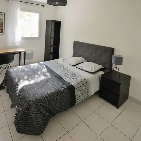 Le Preville Avec Terrasse Et Parking Gratuit Montpellier