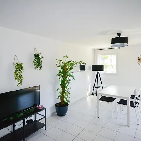 Appartement Le Préville Avec Terrasse Et Parking Gratuit *