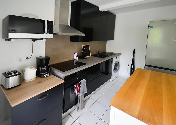 דירה Le Preville Avec Terrasse Et Parking Gratuit