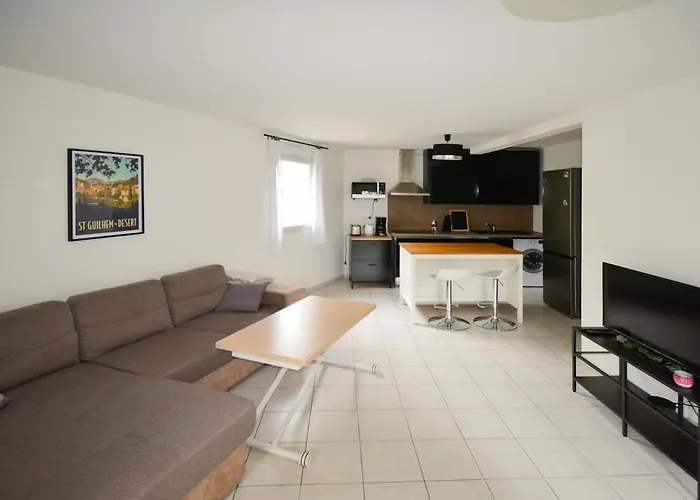 Le Preville Avec Terrasse Et Parking Gratuit דירה מונפלייה