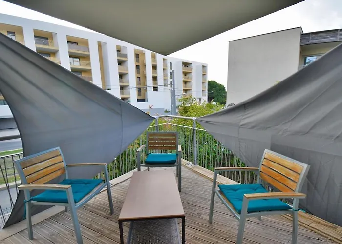 Le Preville Avec Terrasse Et Parking Gratuit