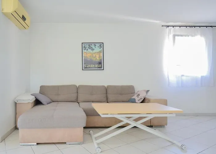 דירה Le Preville Avec Terrasse Et Parking Gratuit *